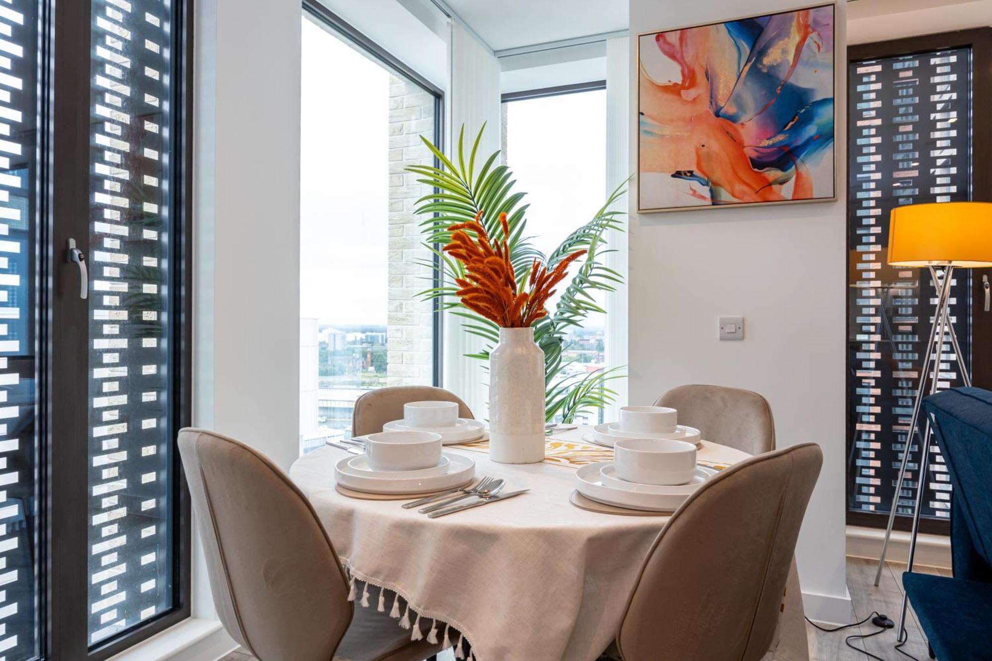 Pet Friendly 2Br Near Station By Asquare Letting Apartment Manchester Exterior photo